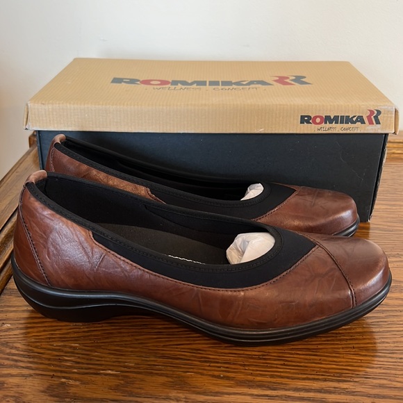 Romika 'Cassie 21' Wedge Flat Brandy NIB - Picture 2 of 9